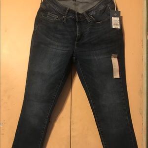 NWT Universal Threads jeans